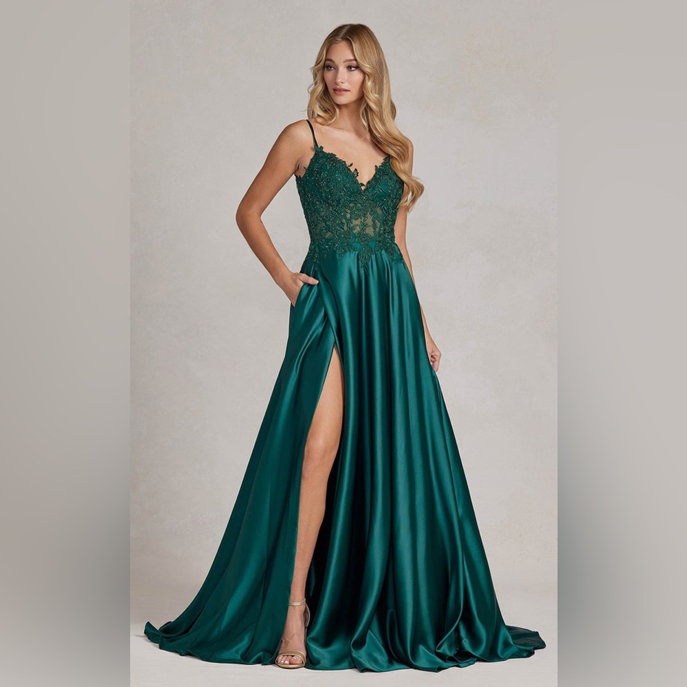 Elegant Green Evening Gown